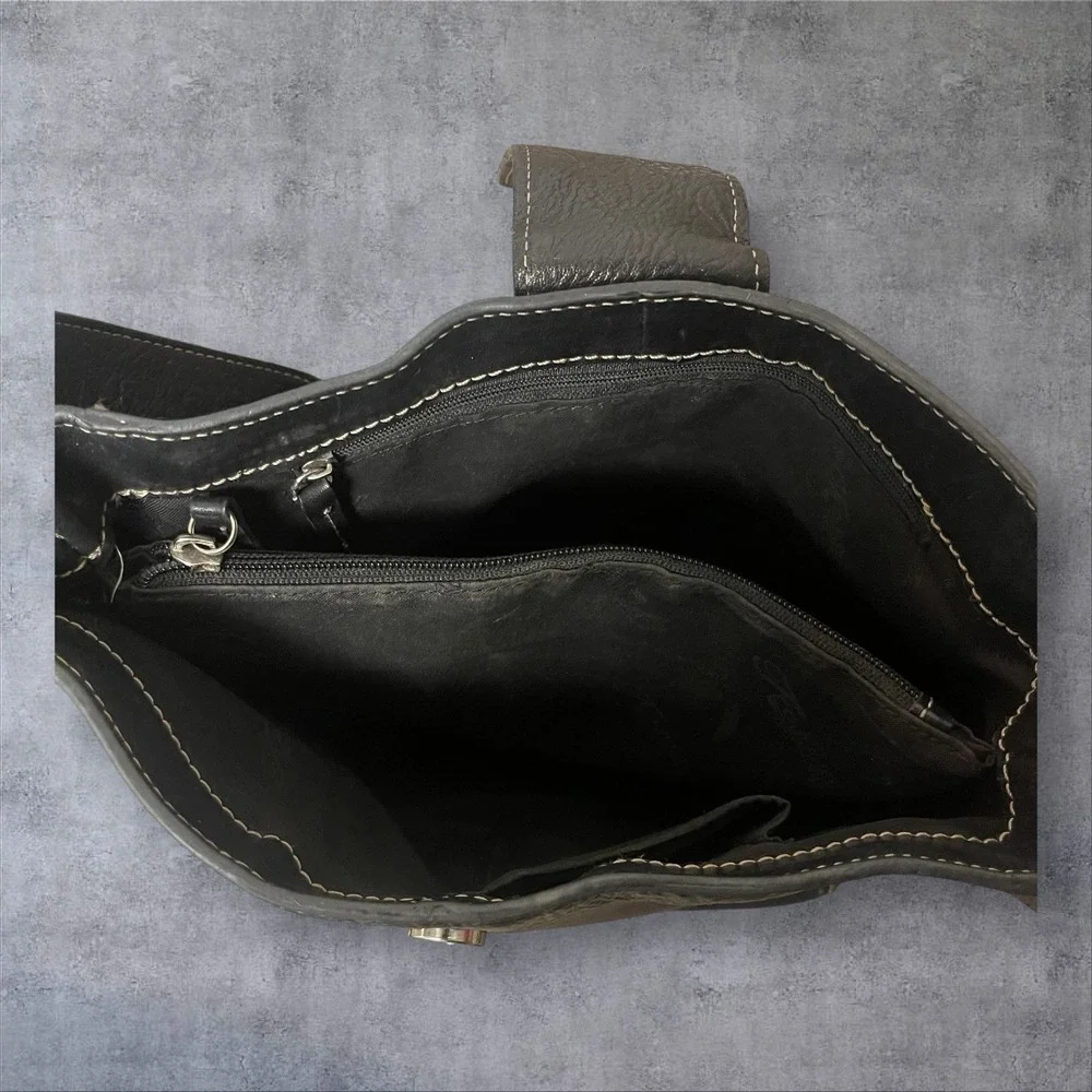 Vintage‎ Fossil Black Leather Hobo Shoulder Bag Purse Contrast Stitching